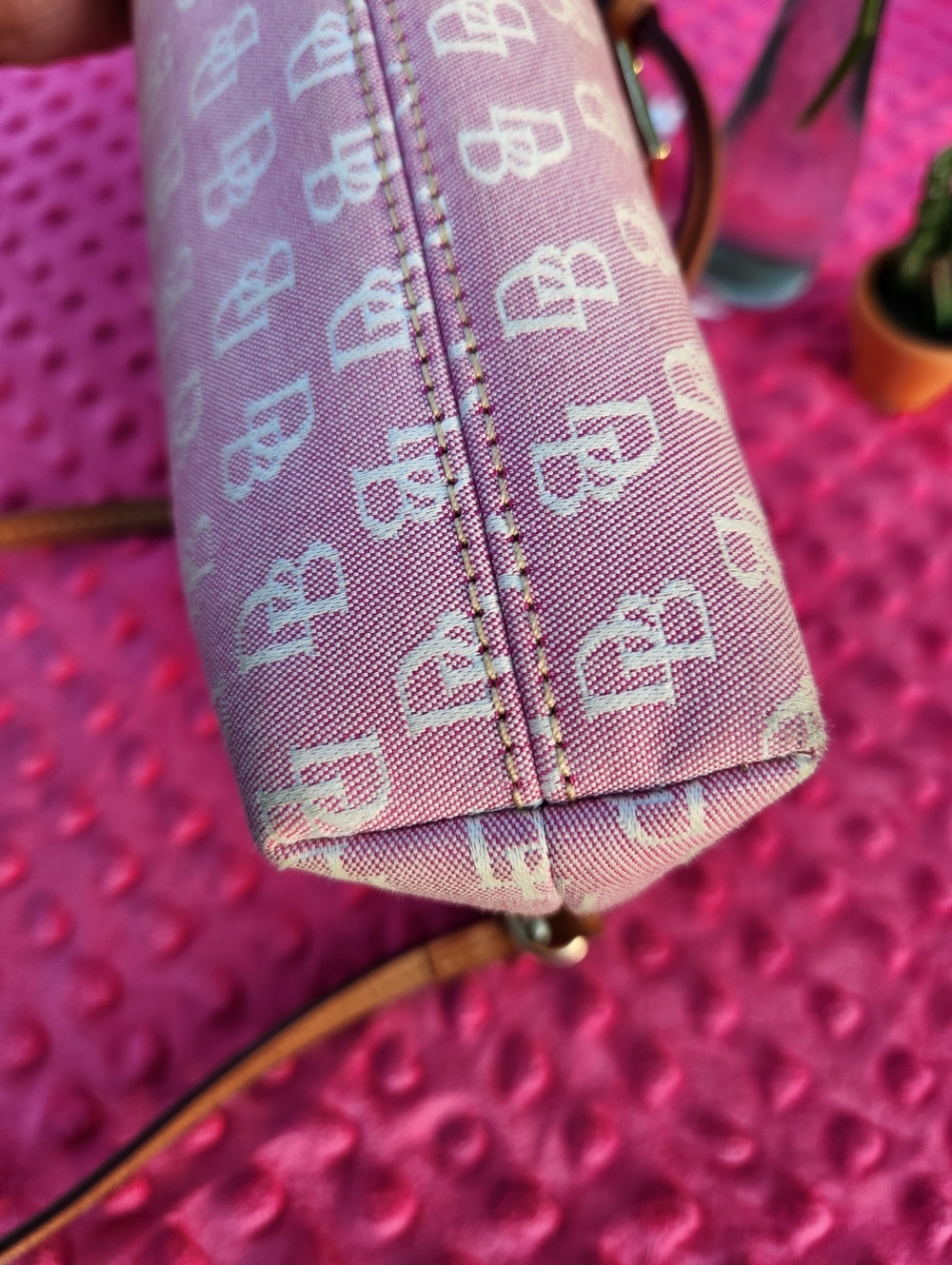 Dooney & Bourke Pink & White Canvus Logo Crossbody With Tan Leather Trim EUC - Picture 6 of 16